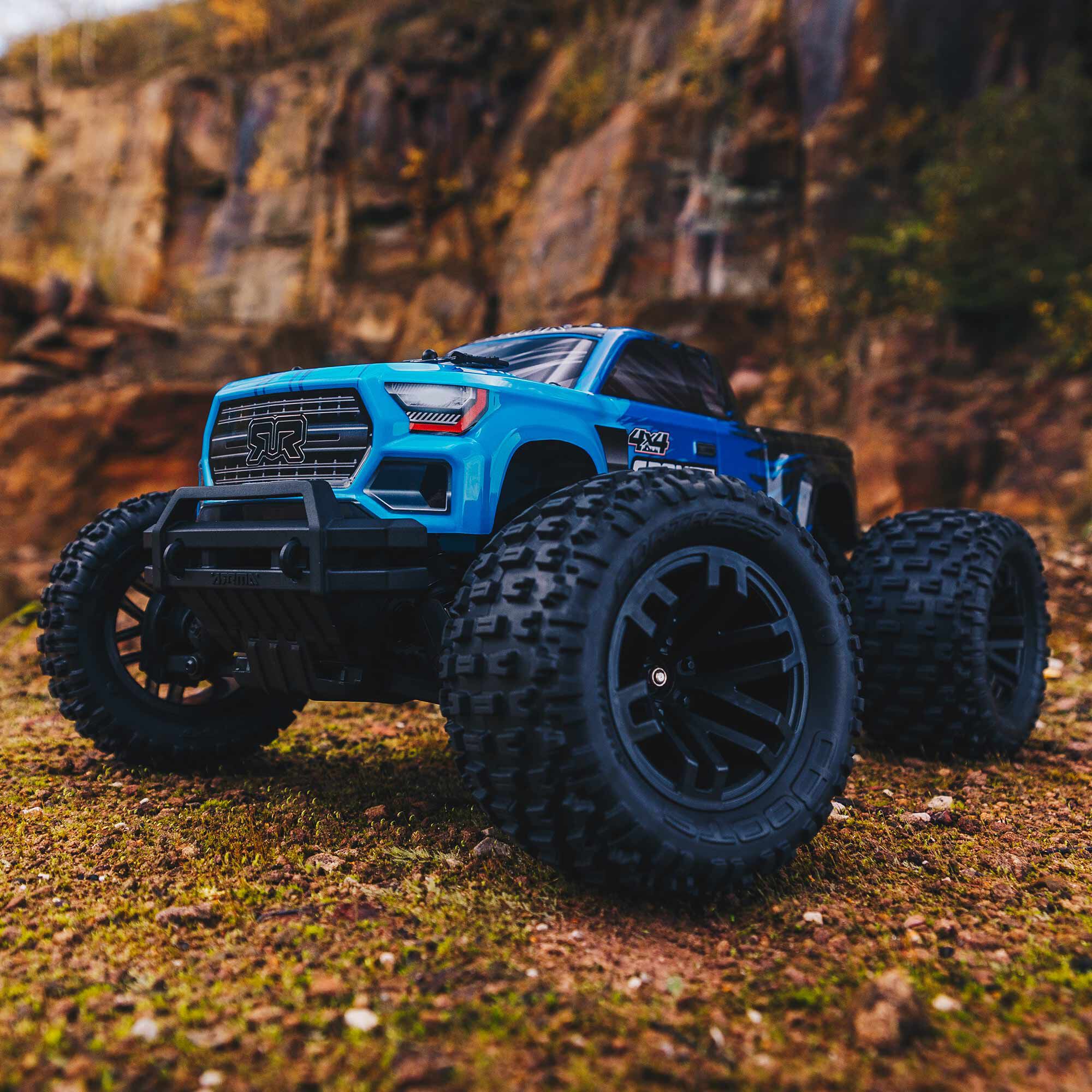 1 10 GRANITE 4WD V3 MEGA 550 Brushed Monster Truck RTR Blue ARRMA