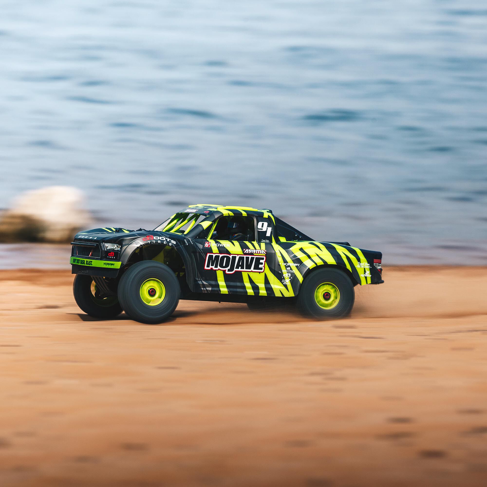 1 7 MOJAVE 6S V2 4X4 BLX Desert Truck with Spektrum Firma RTR