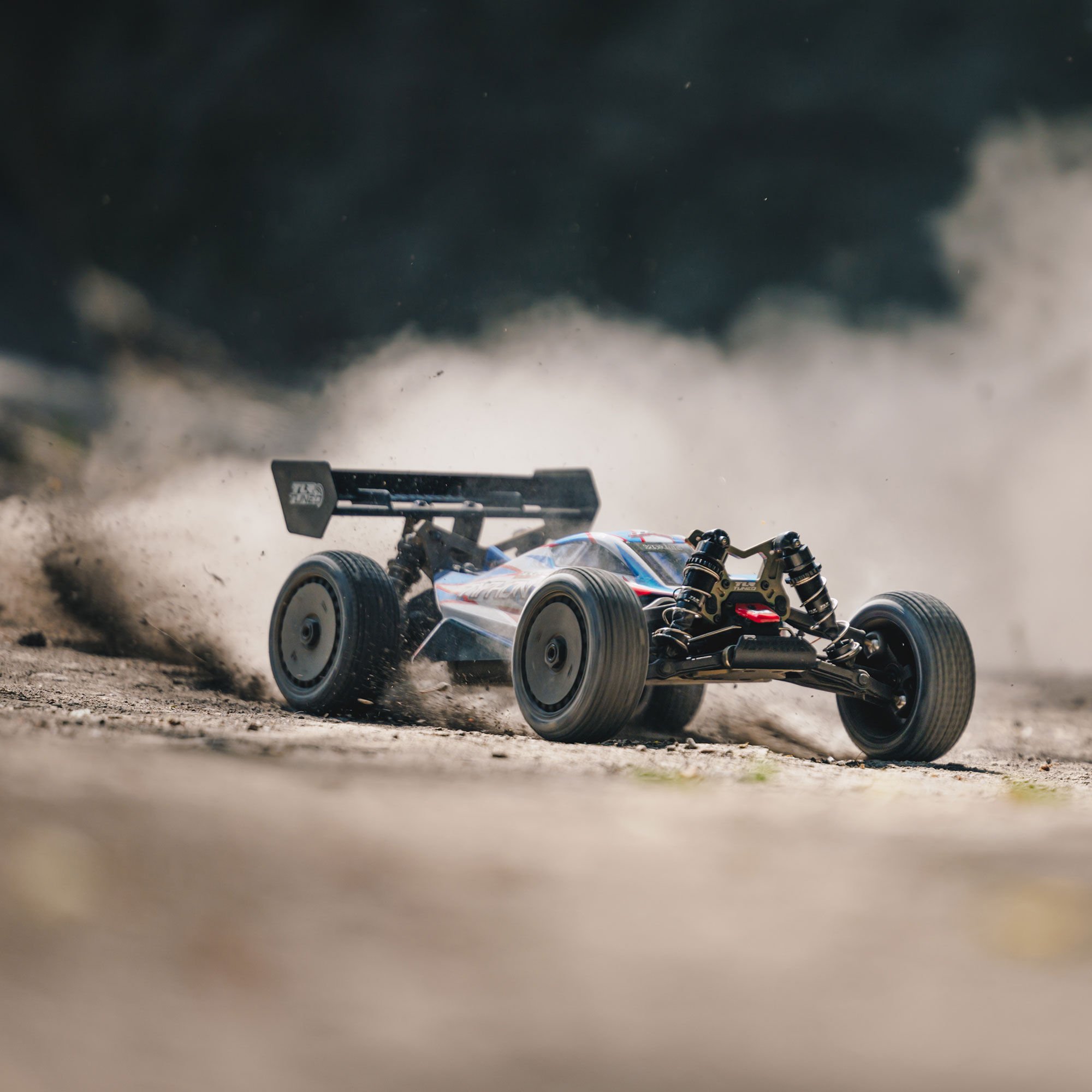 1 8 TLR Tuned TYPHON 6S 4X4 BLX Buggy RTR Red Blue ARRMA
