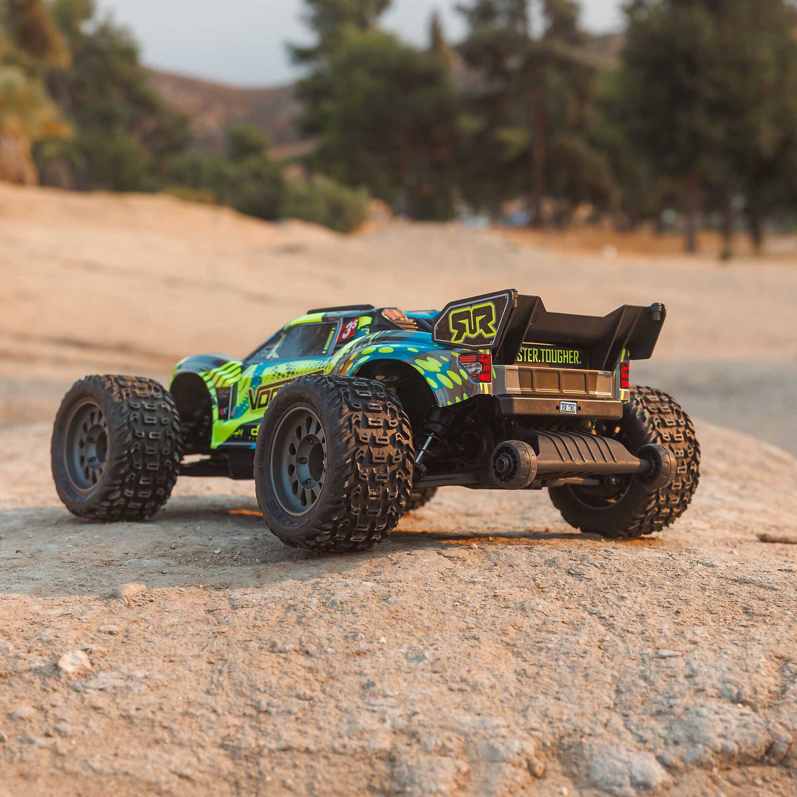 PMB 1/10 Scale Stadium Trucks Setup System