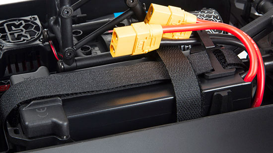 ARRMA 1/8 OUTCAST 6S BLX Brushless 4WD RTR - Battery Holder ARRMA 1/8 OUTCAST 6S BLX Brushless 4WD RTR - Battery Holder